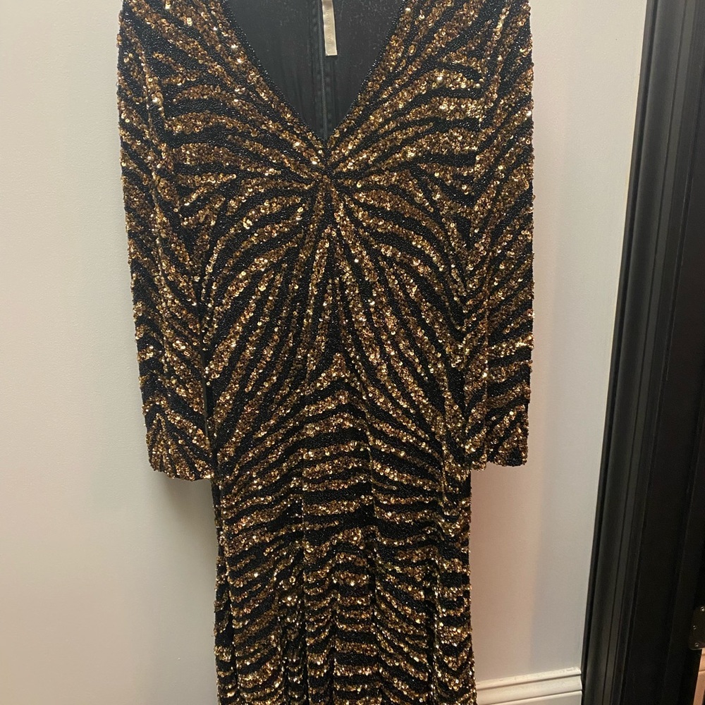 Brand new with tags Naeem Kham Gold/Black Tiger Sequin Dress Sz 12 - Picture 9 of 14
